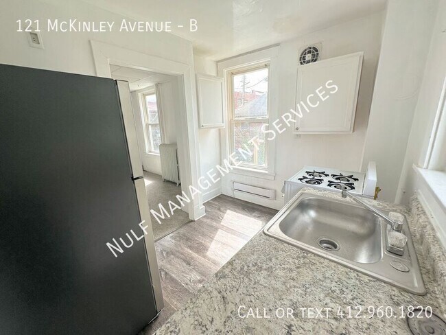 Foto del edificio - 121 McKinley Ave