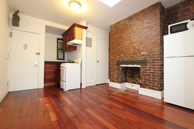 Foto del edificio - 269 E 10th St