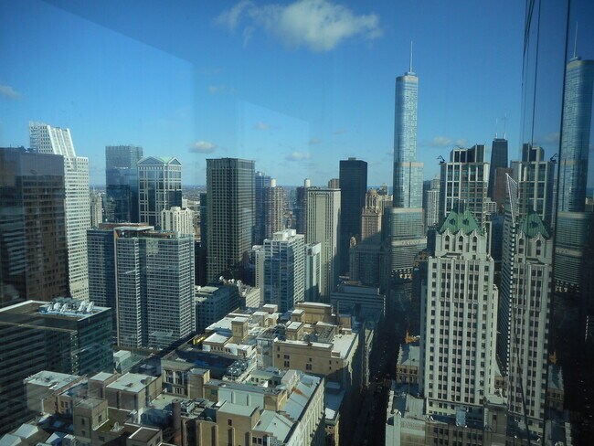 Foto del edificio - 60 E Monroe St