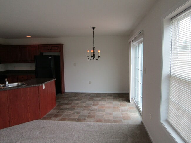 Building Photo - 318 Mount Olive Ln
