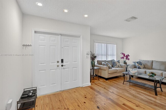 Foto del edificio - 14076 S Forest Oak Cir