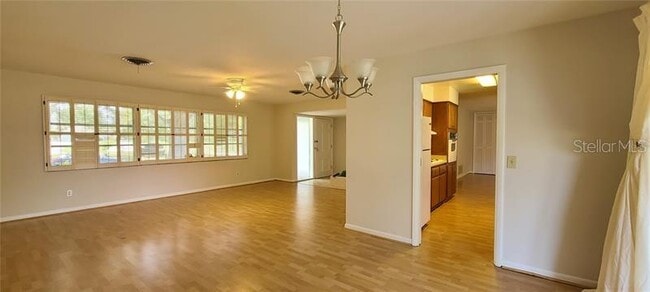 Building Photo - 1329 Fairfield Dr