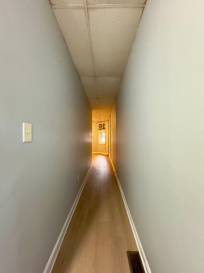 Foto del edificio - 1Bedroom Apartment in Brewer's Hill