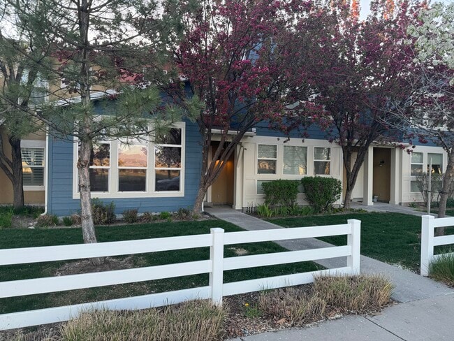 Building Photo - 2827 S Fairgrove Ln