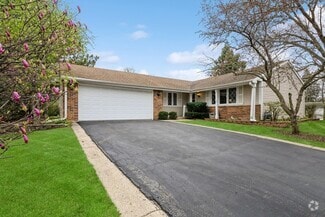 Building Photo - 110 Green Meadow Ct