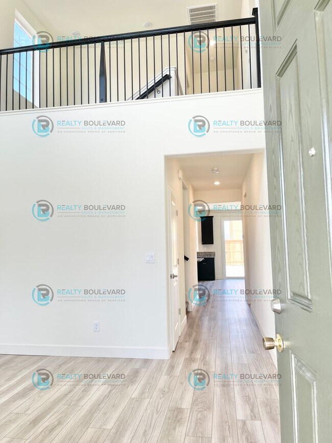 Building Photo - 2367 sq ft, 4 bedrooms, 2.5 bathrooms, 2 c...
