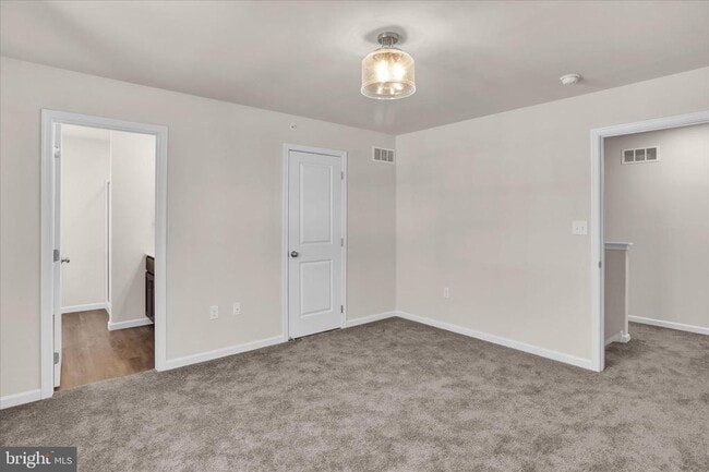 Building Photo - 203 LUCILLE Way