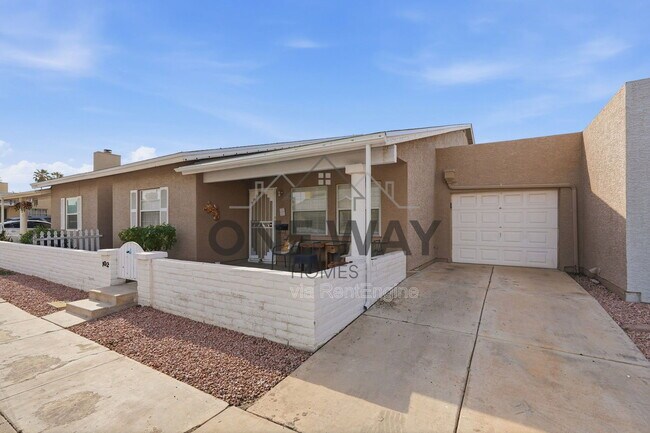 Foto del edificio - 2929 E Broadway Rd