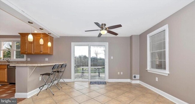 Building Photo - 10703 Fingerboard Rd