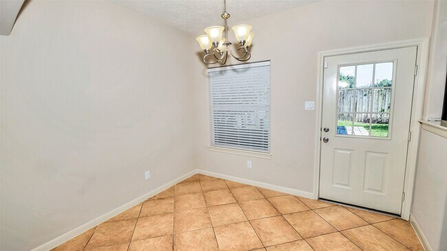 Building Photo - 1724 Don Alejandro