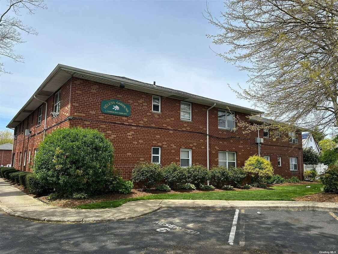 Foto principal - 1690 Grand Ave