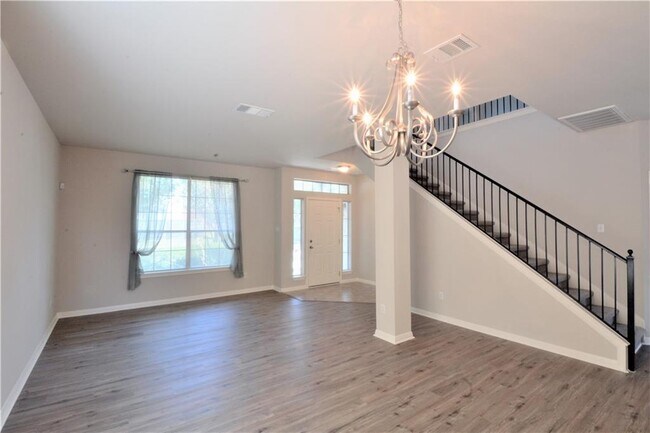 Building Photo - 8000 Tonkinese Dr