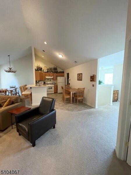 Building Photo - 91 Bourne Cir