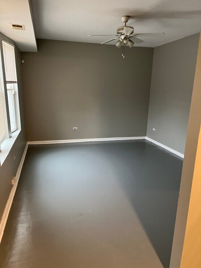 Foto del edificio - 8914 S Cottage Grove Ave