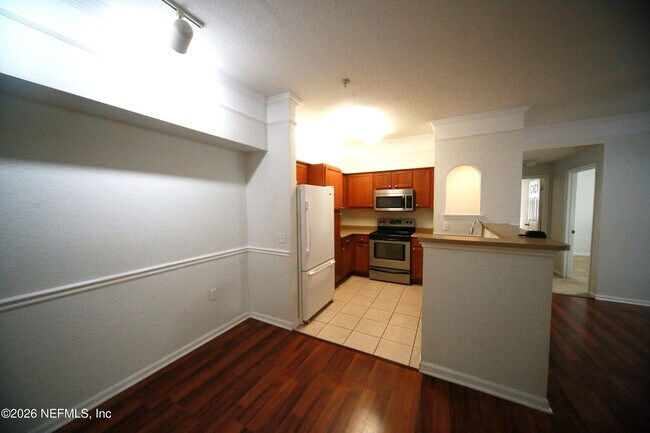 Foto del edificio - 8550 Touchton Rd