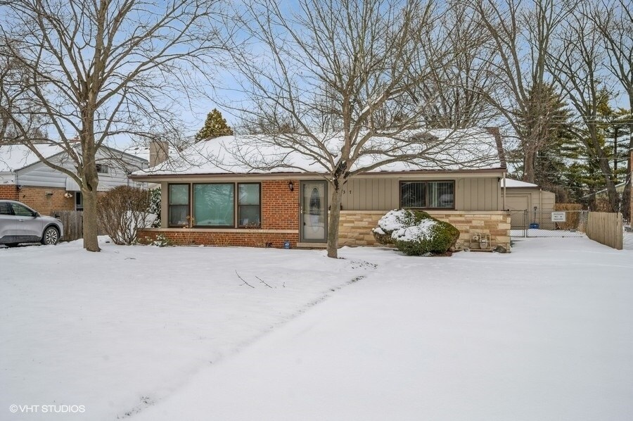 Primary Photo - 1437 Ferndale Ave
