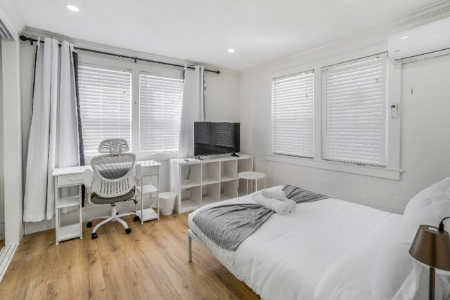 Foto del edificio - 312 La France Ave