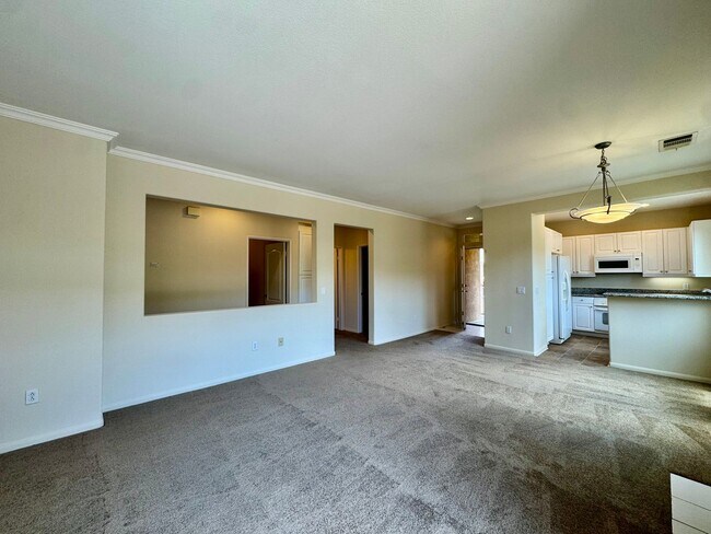 Foto del edificio - Amazing 2B/2BA w/ Attached 2 Car Garage, W...