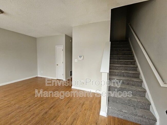 Building Photo - 3275 Oakley Pl