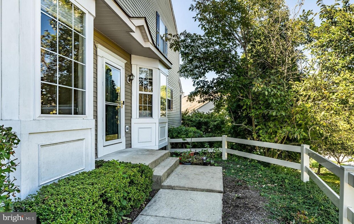 195 Mountain View Dr, West Chester, PA 19380 Townhome Rentals in West