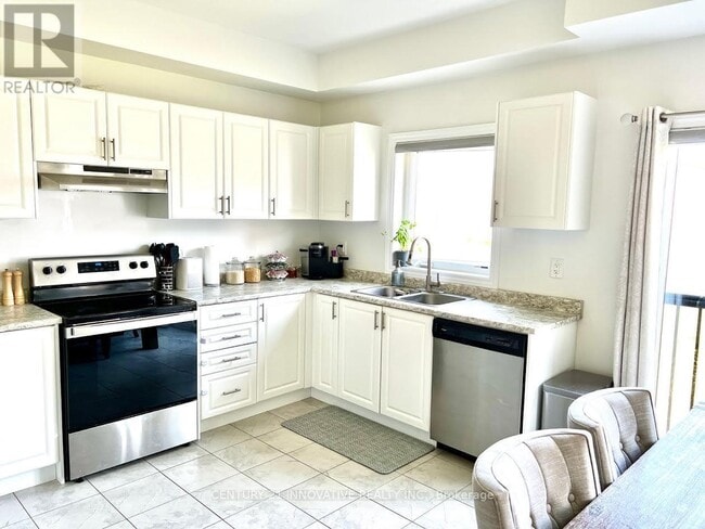 Building Photo - 177 Seeley Ave