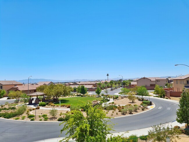 Building Photo - 7296 Spring Flower Ave