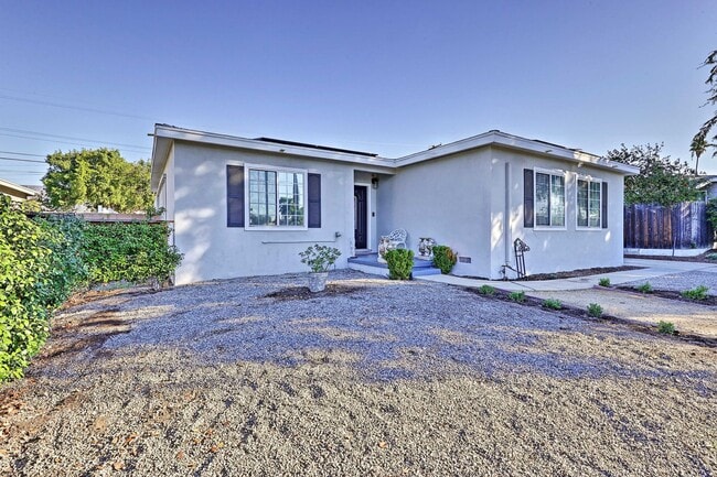 Building Photo - Looking for a great short term rental!!!!!