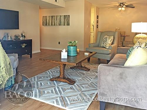 Foto del edificio - 208 Sutters Mill Ln