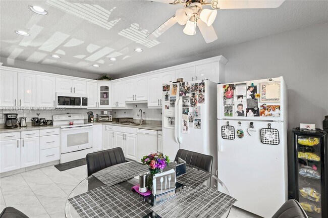 Foto del edificio - 1621 NW 20th Ave