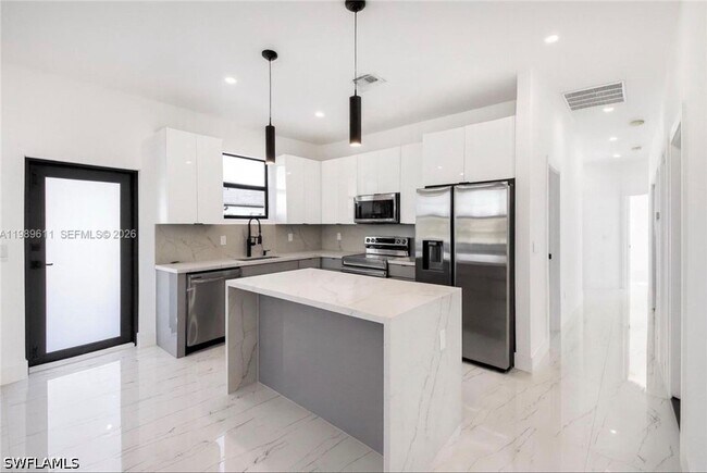 Foto del edificio - 5045 Benton St