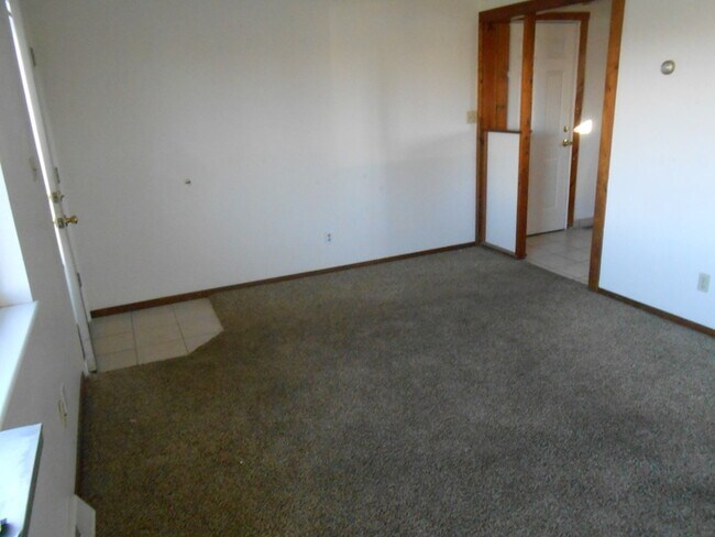 Foto del edificio - 2 Bedroom, 1 Bath Duplex on Outskirts of Loveland, CO