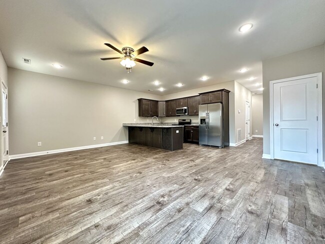 Building Photo - 1172 Meadowhill Ln