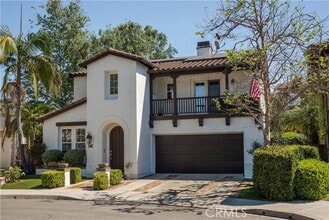 Building Photo - 32 Bramford St