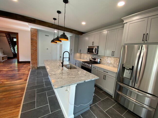 Foto del edificio - Renovated House in the Old North!