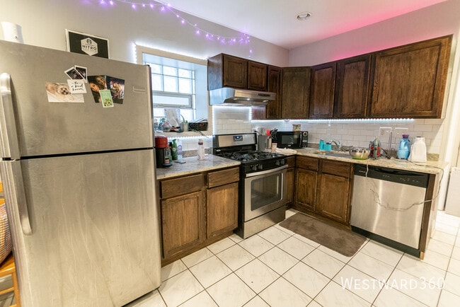 Photo - 2844 N Whipple St-CH1 Apartment