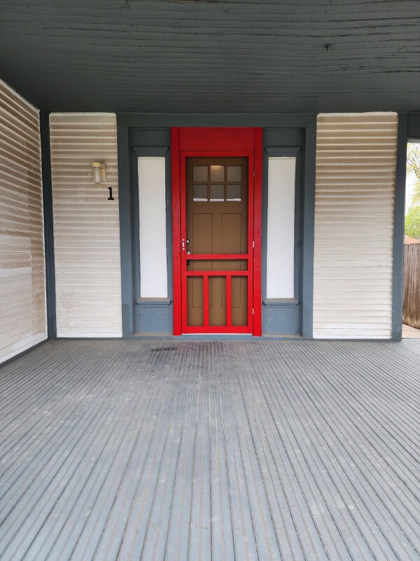 Foto principal - 321 S Osage St