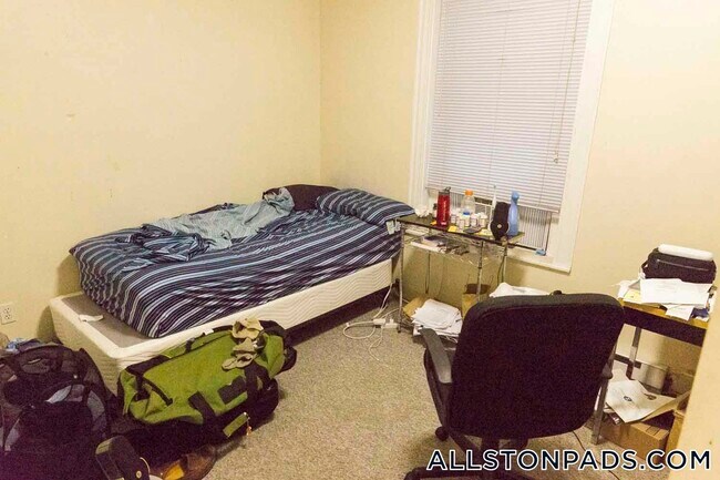 Building Photo - 1283 Commonwealth Ave