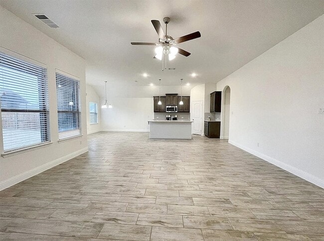 Building Photo - 3016 Bobcat Dr