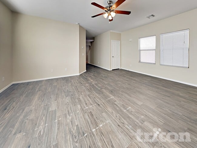 Foto del edificio - 8505 N 64th Ln