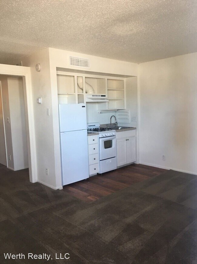 Foto del edificio - 5770 E 10th St