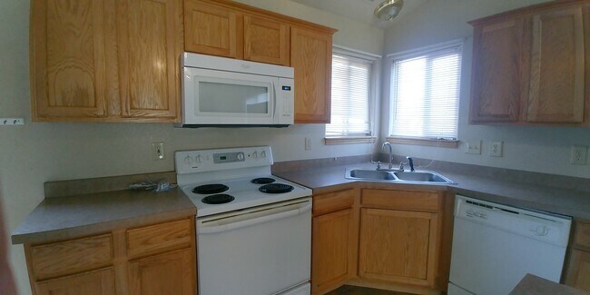 Foto del edificio - 1646 Columbine Village Dr