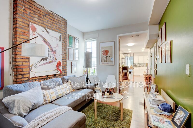 Foto principal - 112 S Ann St