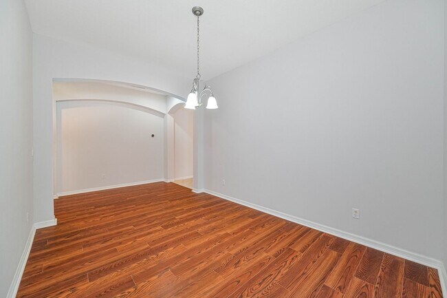 Building Photo - ** 3 Bed/ 2 Bath ~ 2 Car Garage  ~ Large H...
