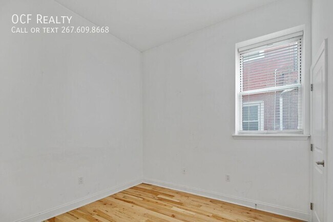 Building Photo - 1311 Spruce St