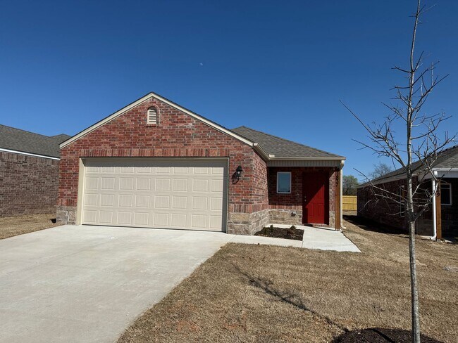 Photo - Three Bedroom | Two Bath Home in Barberry ...