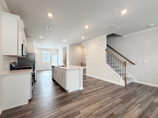 Foto del edificio - 196 Aster Bloom Ln