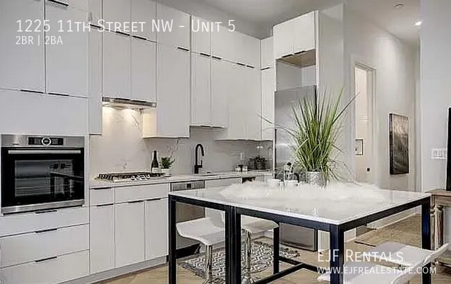Foto del edificio - 1225 11th St NW