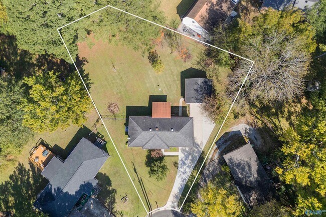 Foto del edificio - 1007 Heard Ct SE