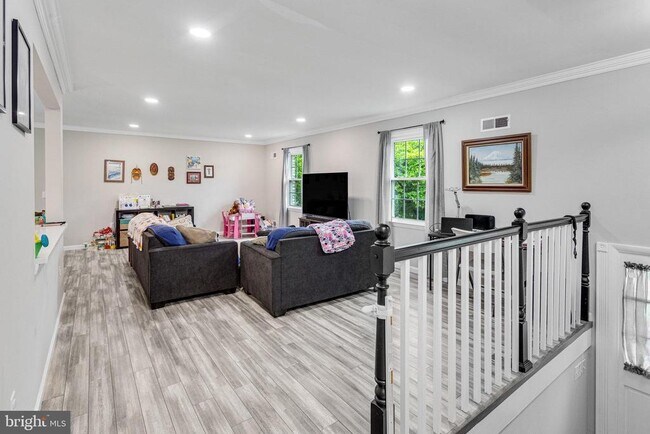 Foto del edificio - 4157 Waterway Dr