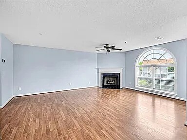 Foto del edificio - 3729 Morris Farm Dr